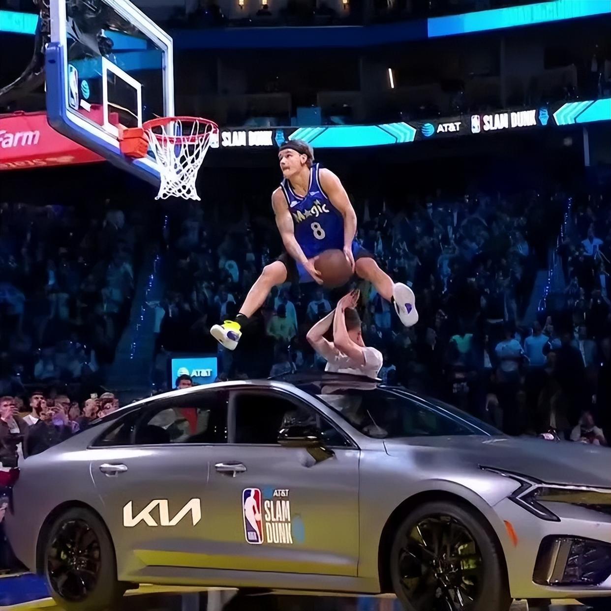 纵横交错的扣篮大赛再次展现魅力 纵横交错的扣篮大赛再次展现魅力