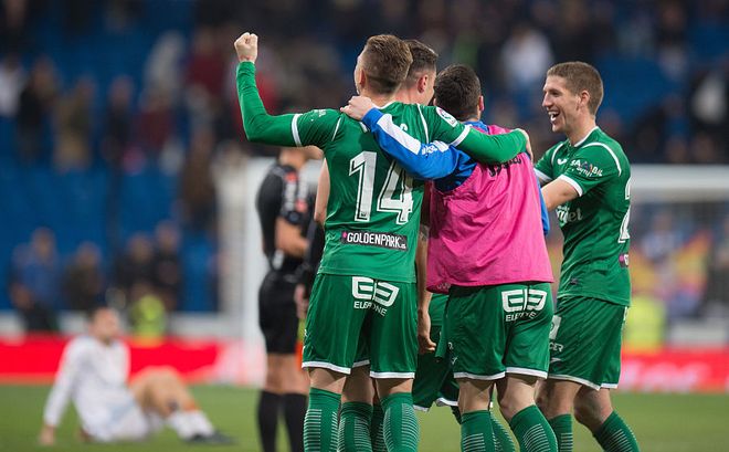 扶手电梯停了为什么不能走 扶手电梯停了为什么不能走