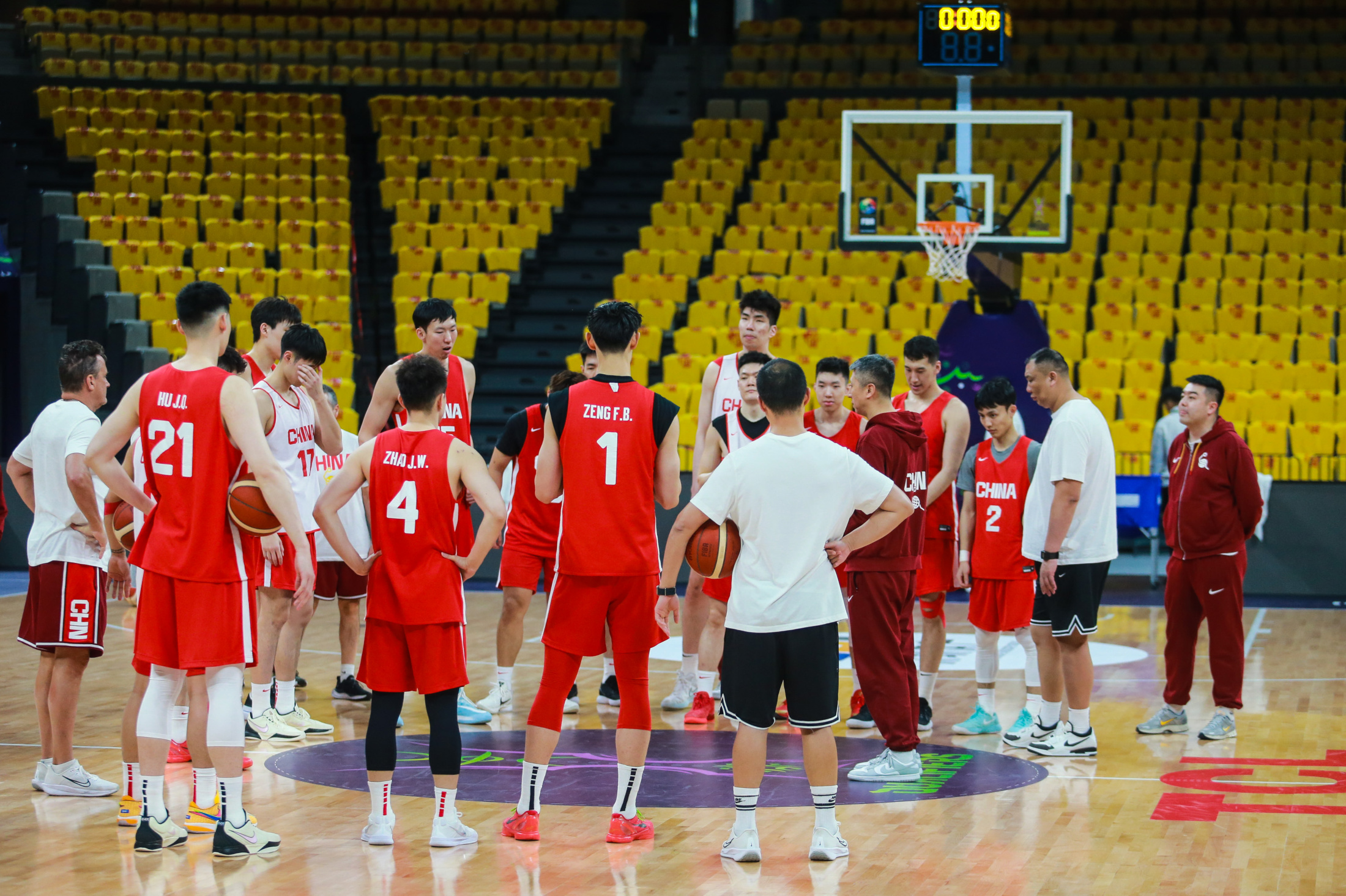 开云APP-球员在篮球比赛中展现出顶尖水平